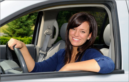 £9.99 for a two-hour driving lesson worth £44 with Drop the L, plus discounts off all future lessons - save 77%